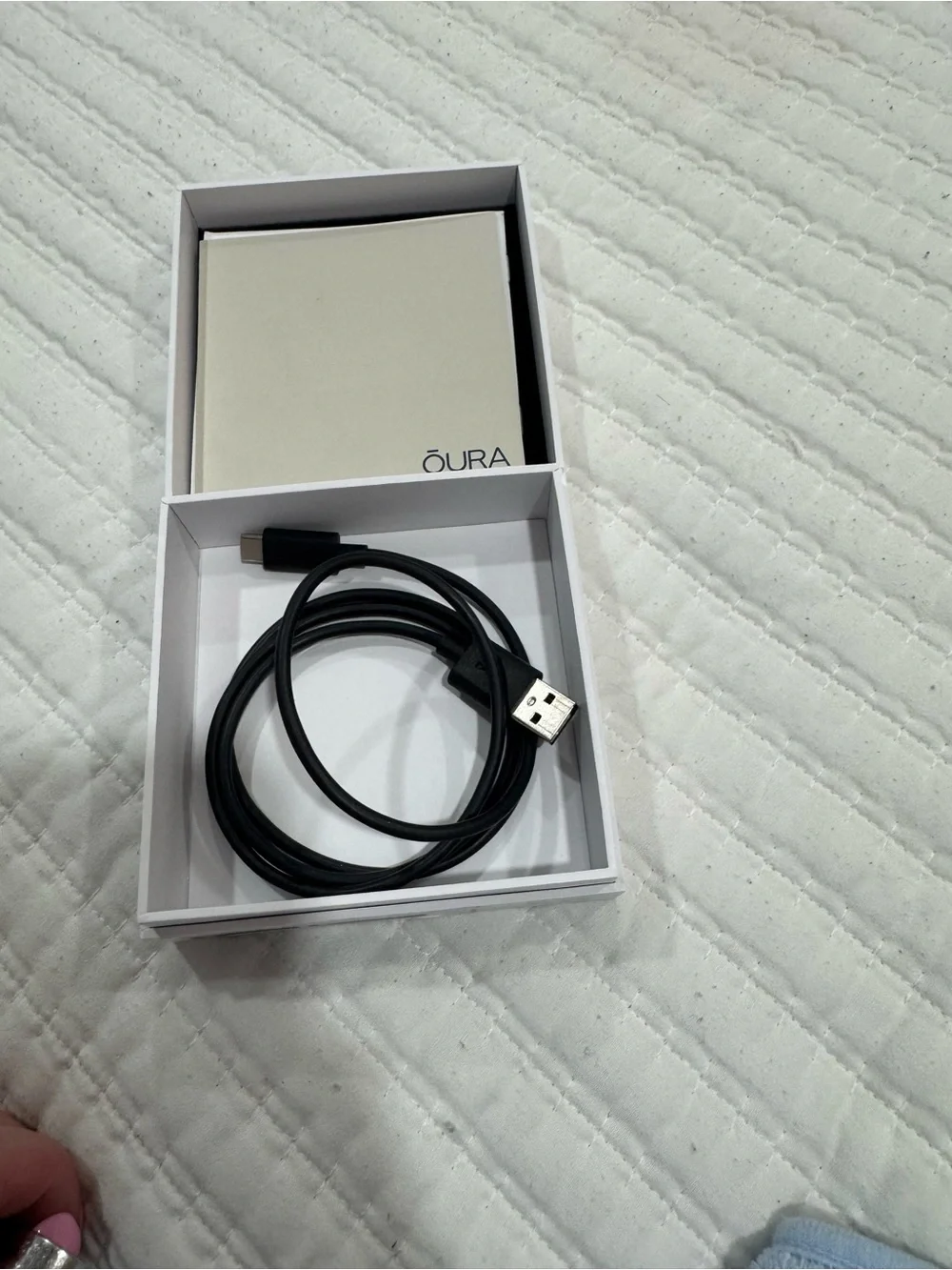 Oura Ring Size 9 Heritage Silver Magnetic Charging Dock